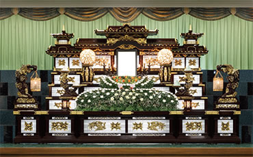 さがみ典礼オリジナル塗り祭壇（檀上およびスロープ）